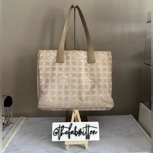 Chanel Travel Ligne Vintage Tote (Authentic, COA)